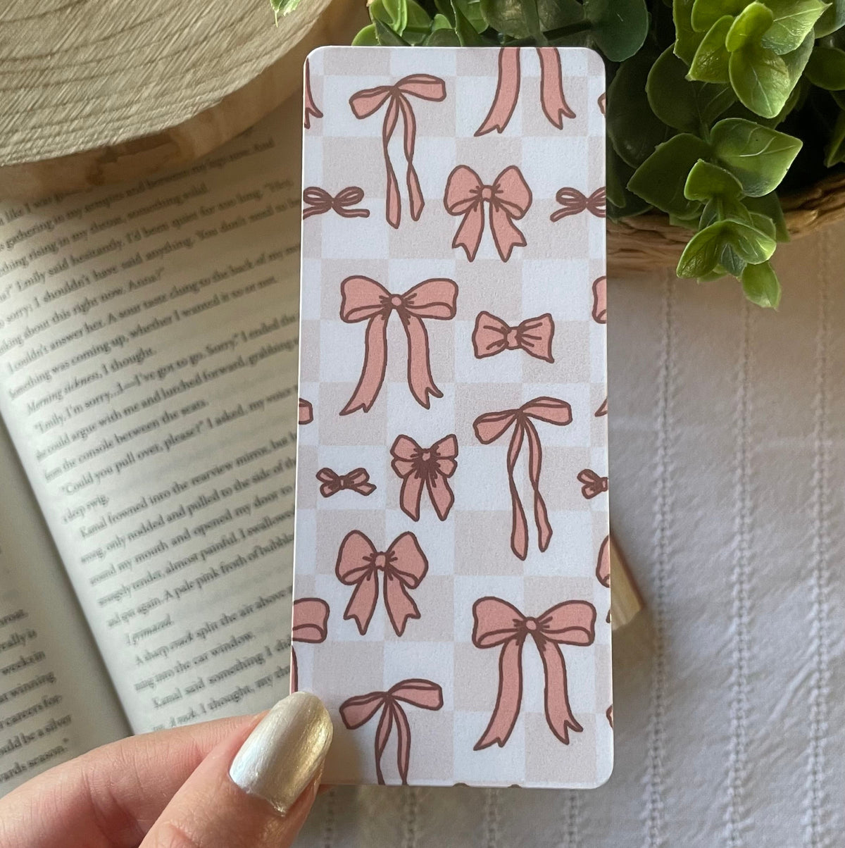 Bows Laminated Bookmark